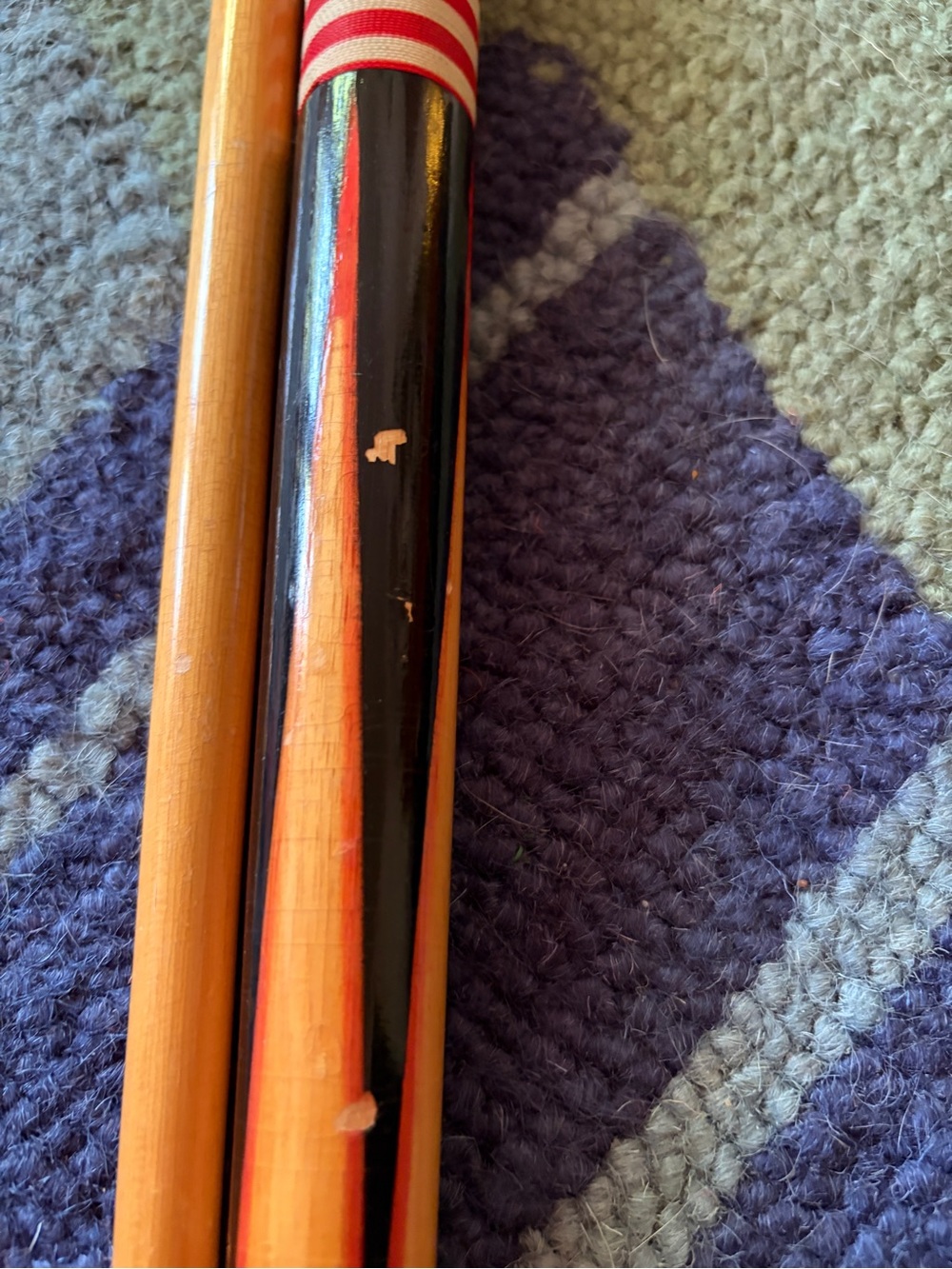 Vintage pool cue stick and carrying case 17 oz. Red white and blue. Billiards. - Picture 7 of 8